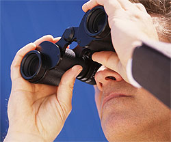 How to Use Binoculars? 
