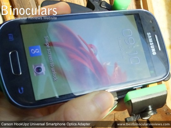 Carson-Universal-Smartphone-Optics-Adapter-Modify01