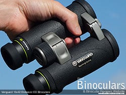 Secure grip with the open bridge design on the Vanguard Endeavor ED 10x42 Binoculars