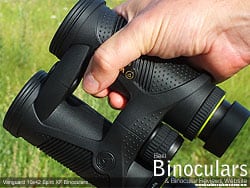 Secure grip with the open bridge design on the Vanguard Spirit XF 10x42 Binoculars