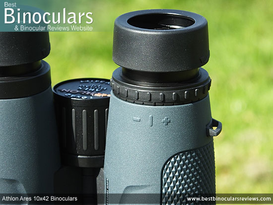 Lockable Diopter Adjustment on the central focus wheel of the Athlon Ares 10x42 Binoculars