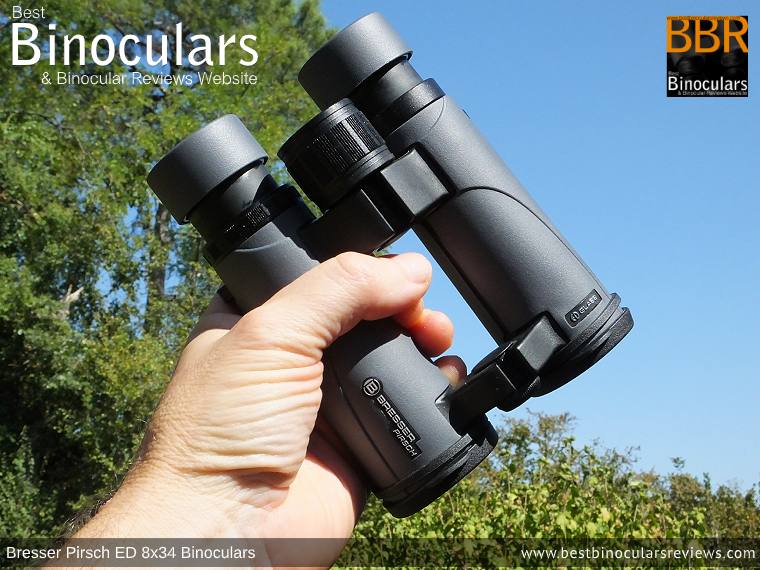 Holding the Bresser Pirsch ED 8x34 Binoculars