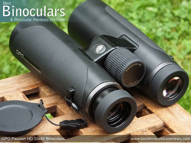 Eyecups on the GPO Passion HD 10x42 Binoculars