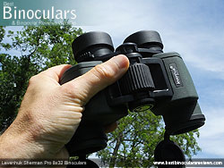 Open bridge design on the Levenhuk Sherman Pro 8x32 Binoculars