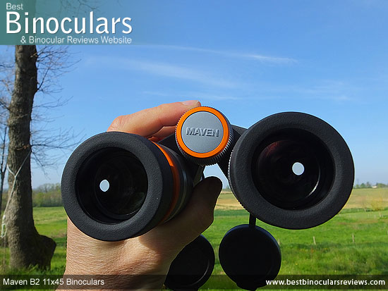 Focusing the Maven B2 11x45 Binoculars