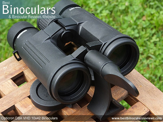 Tripod Adaptable Opticron DBA VHD 10x42 Binoculars