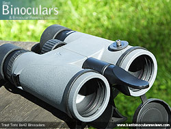 Tripod Adaptable Tract Toric 8x42 Binoculars