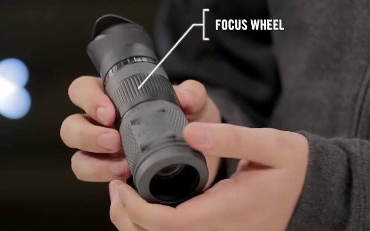 Large Focus Wheel on the 8x32 Vortex Recce Pro HD Monocular