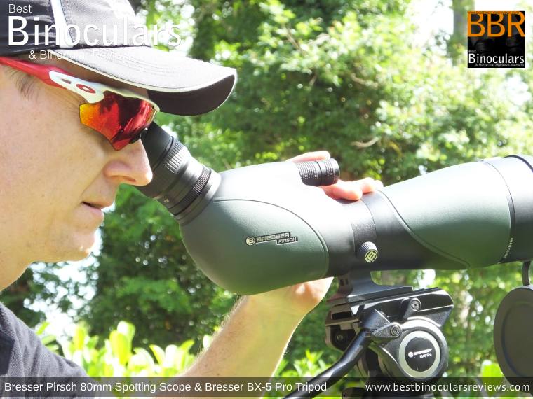 Using the Bresser Pirsch 20-60x80 Spotting Scope wering glasses